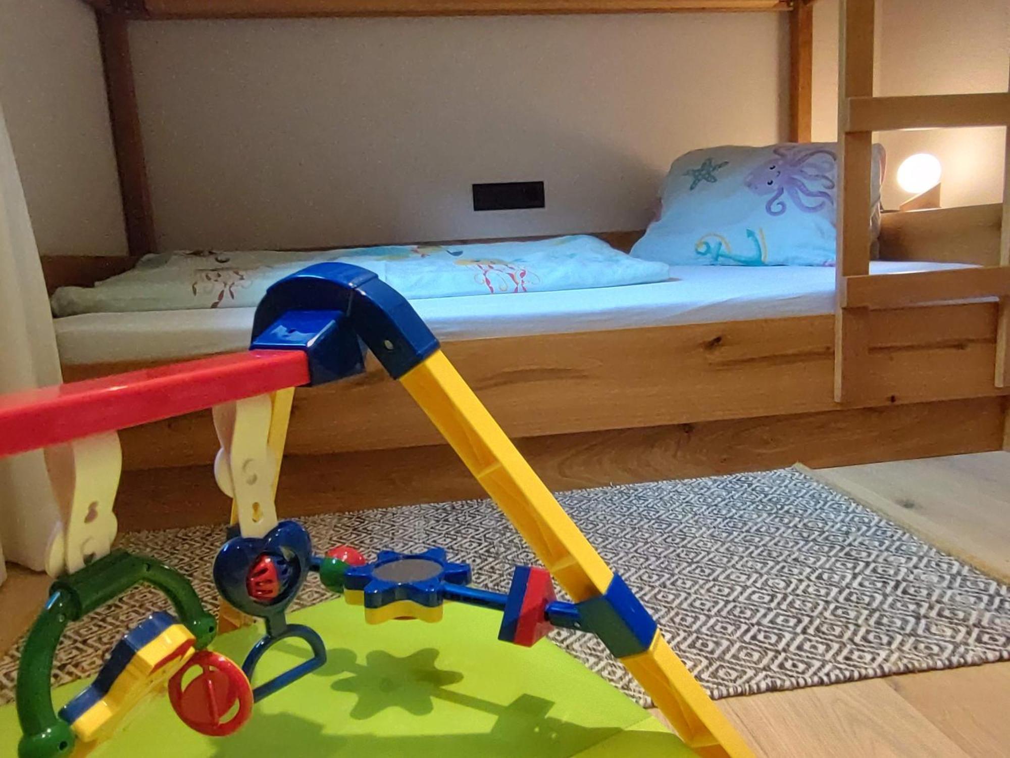 Aenna Apart Prutz Dış mekan fotoğraf